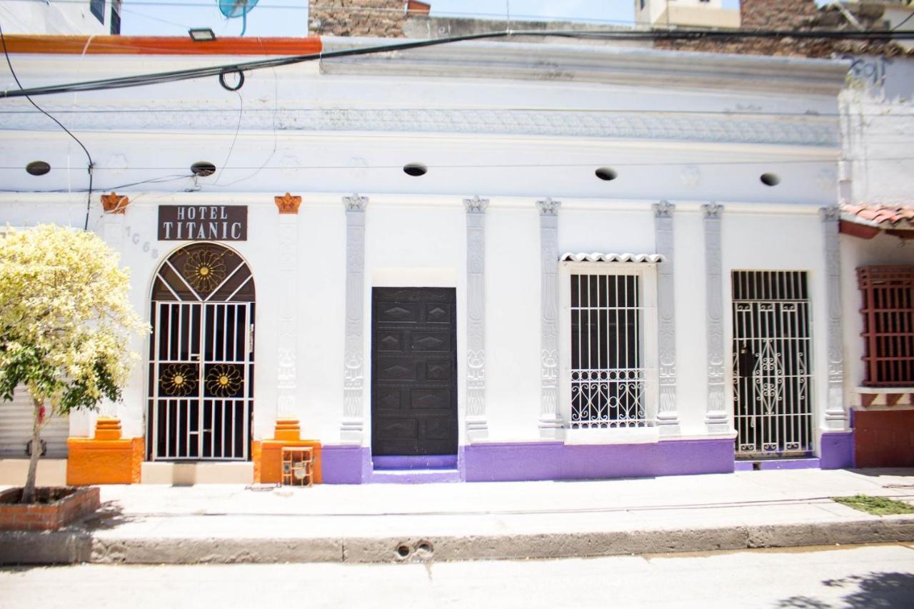 Hotel Titanic Inn Santa Marta  Exterior foto